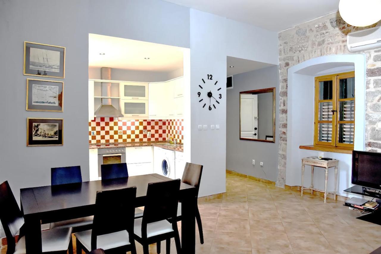 קוטור Cozy 2 Bedroom Apartment In Antique Bizanti Palace מראה חיצוני תמונה