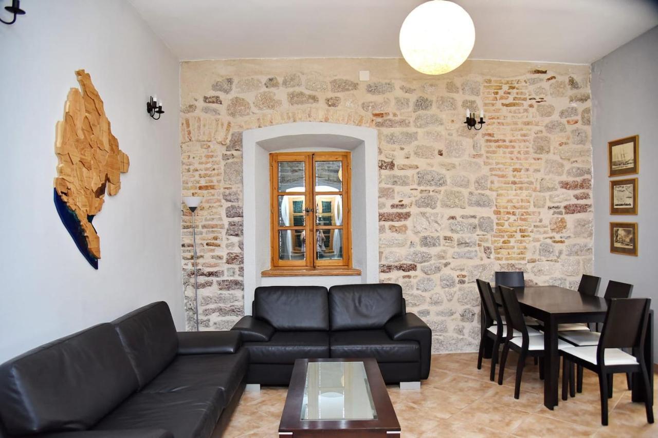 קוטור Cozy 2 Bedroom Apartment In Antique Bizanti Palace מראה חיצוני תמונה