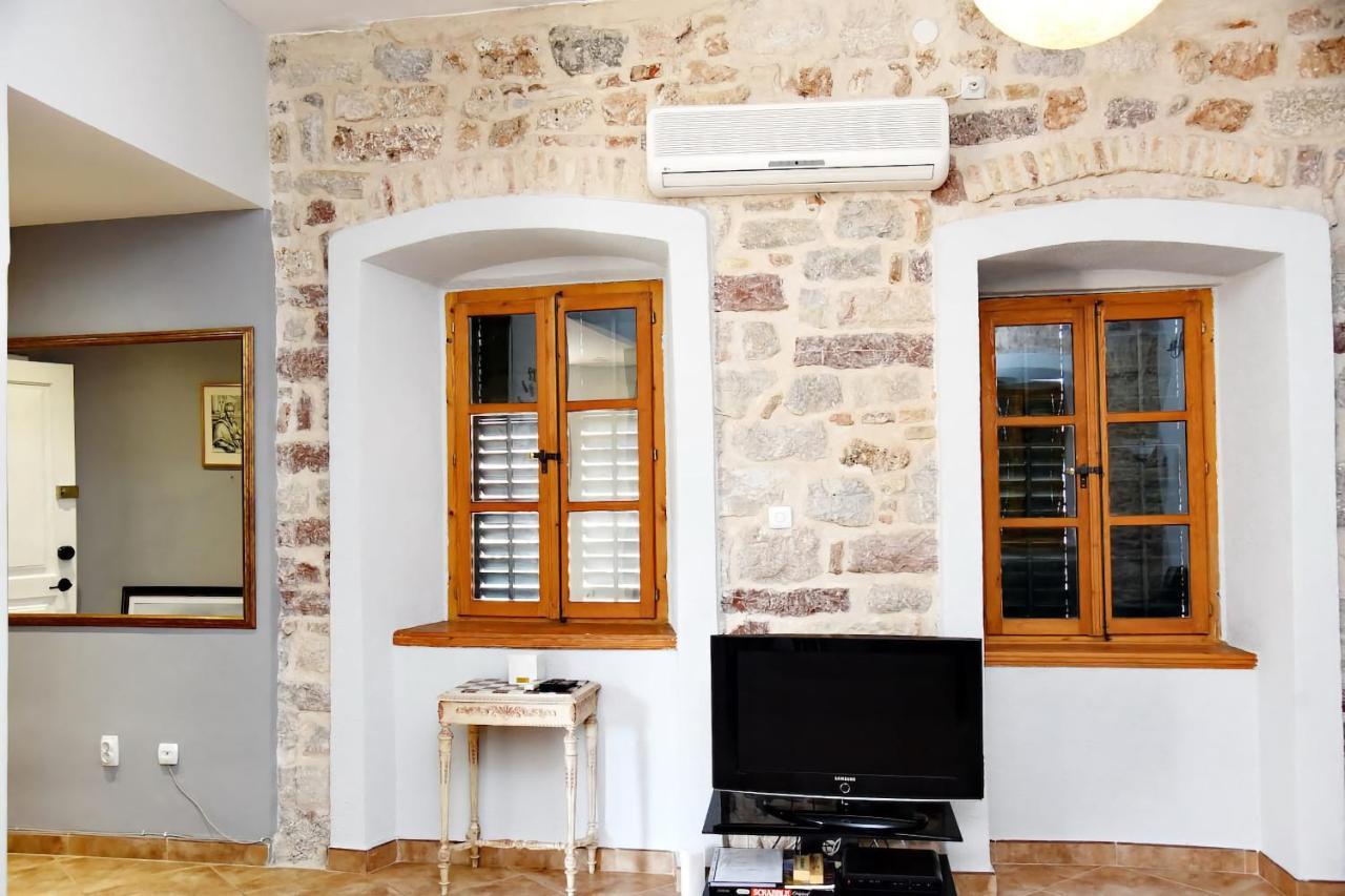 קוטור Cozy 2 Bedroom Apartment In Antique Bizanti Palace מראה חיצוני תמונה