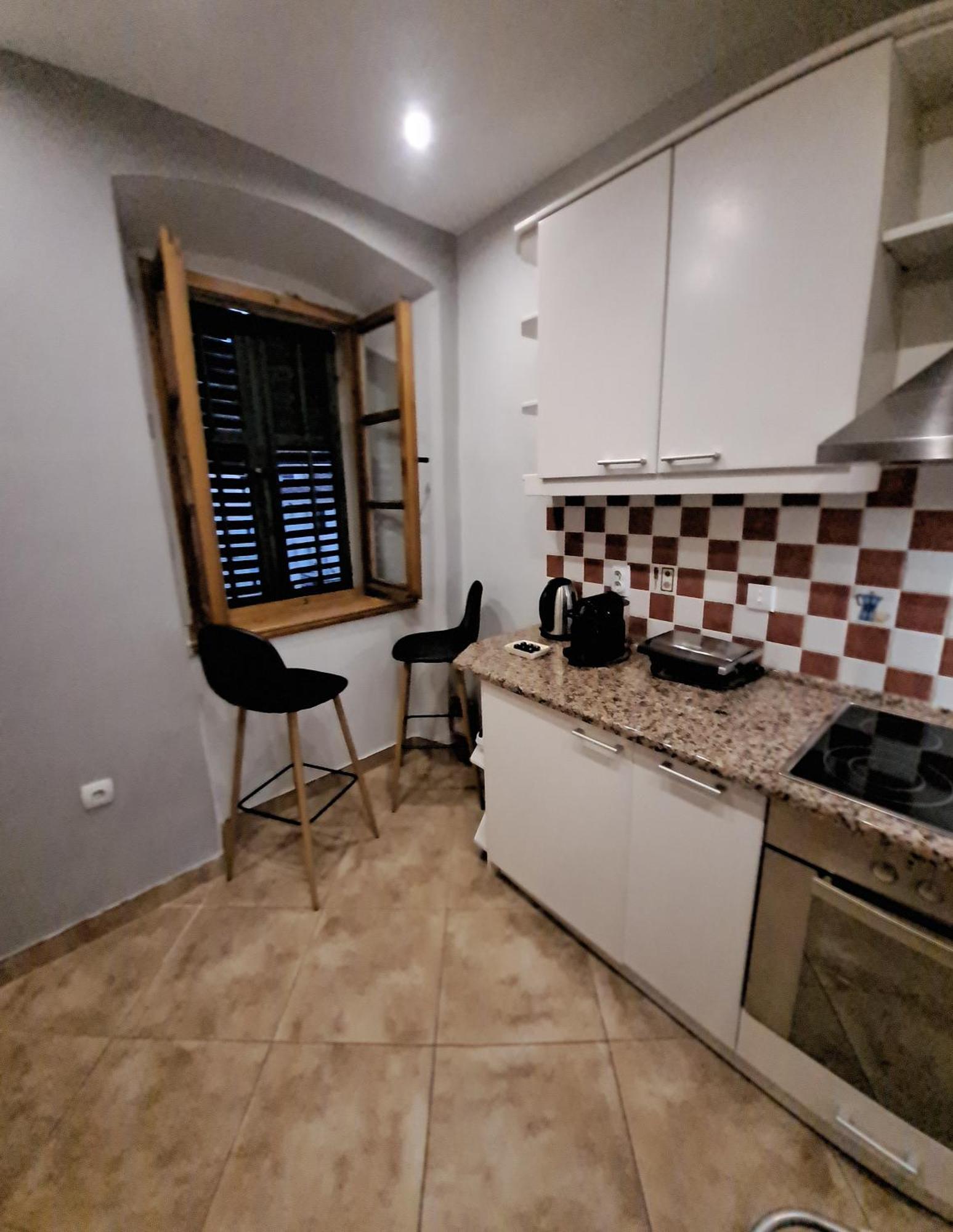 קוטור Cozy 2 Bedroom Apartment In Antique Bizanti Palace מראה חיצוני תמונה